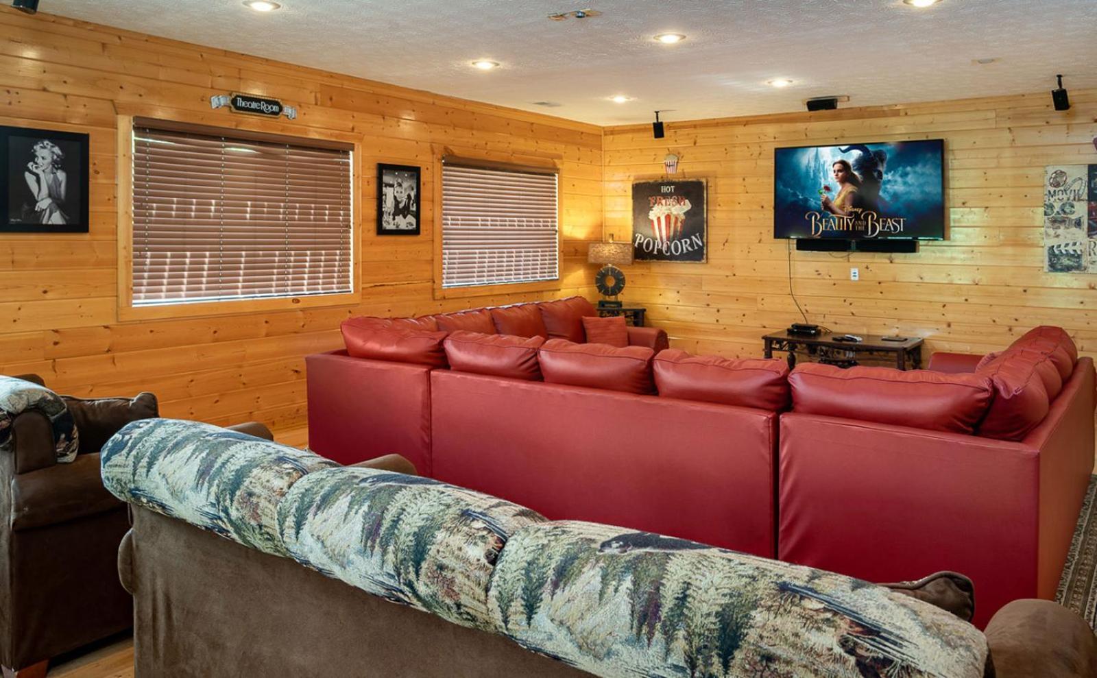 גטלינבורג Big Bear Ridge Lodge - Breathtaking Mountain Views And Private Forest Scenes In Amazing Large Log Cabin מראה חיצוני תמונה