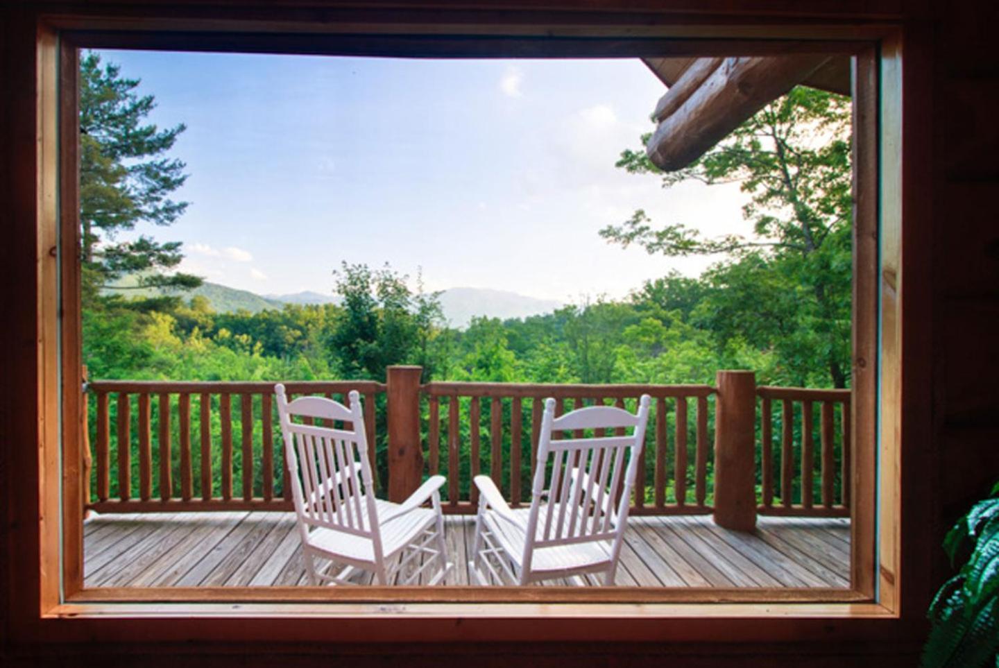 גטלינבורג Big Bear Ridge Lodge - Breathtaking Mountain Views And Private Forest Scenes In Amazing Large Log Cabin מראה חיצוני תמונה