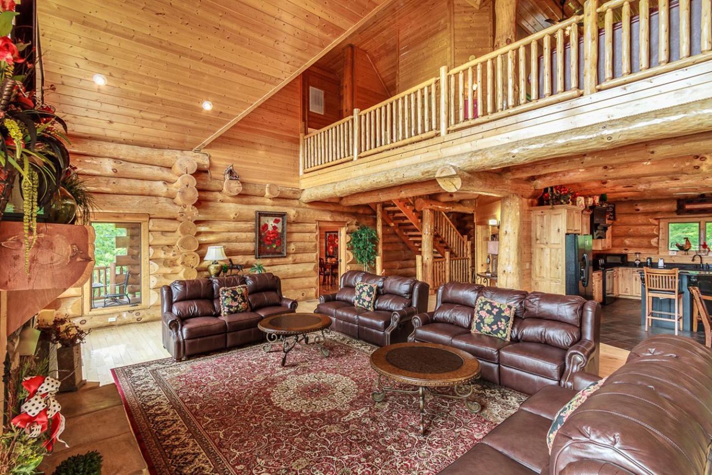 גטלינבורג Big Bear Ridge Lodge - Breathtaking Mountain Views And Private Forest Scenes In Amazing Large Log Cabin מראה חיצוני תמונה