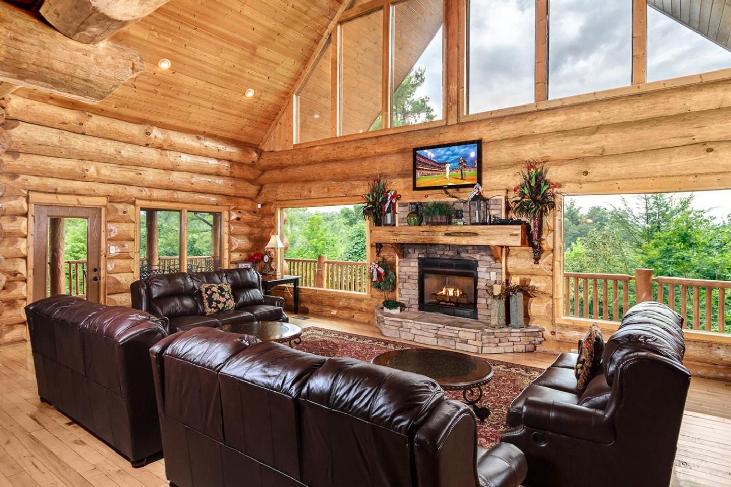 גטלינבורג Big Bear Ridge Lodge - Breathtaking Mountain Views And Private Forest Scenes In Amazing Large Log Cabin מראה חיצוני תמונה