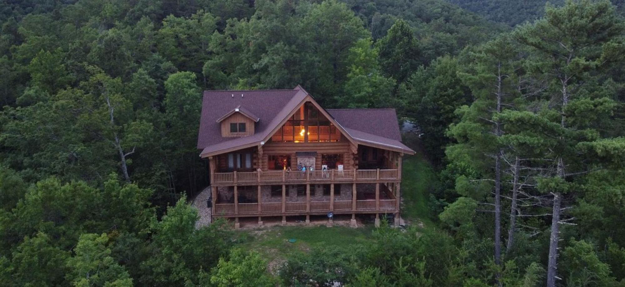 גטלינבורג Big Bear Ridge Lodge - Breathtaking Mountain Views And Private Forest Scenes In Amazing Large Log Cabin מראה חיצוני תמונה